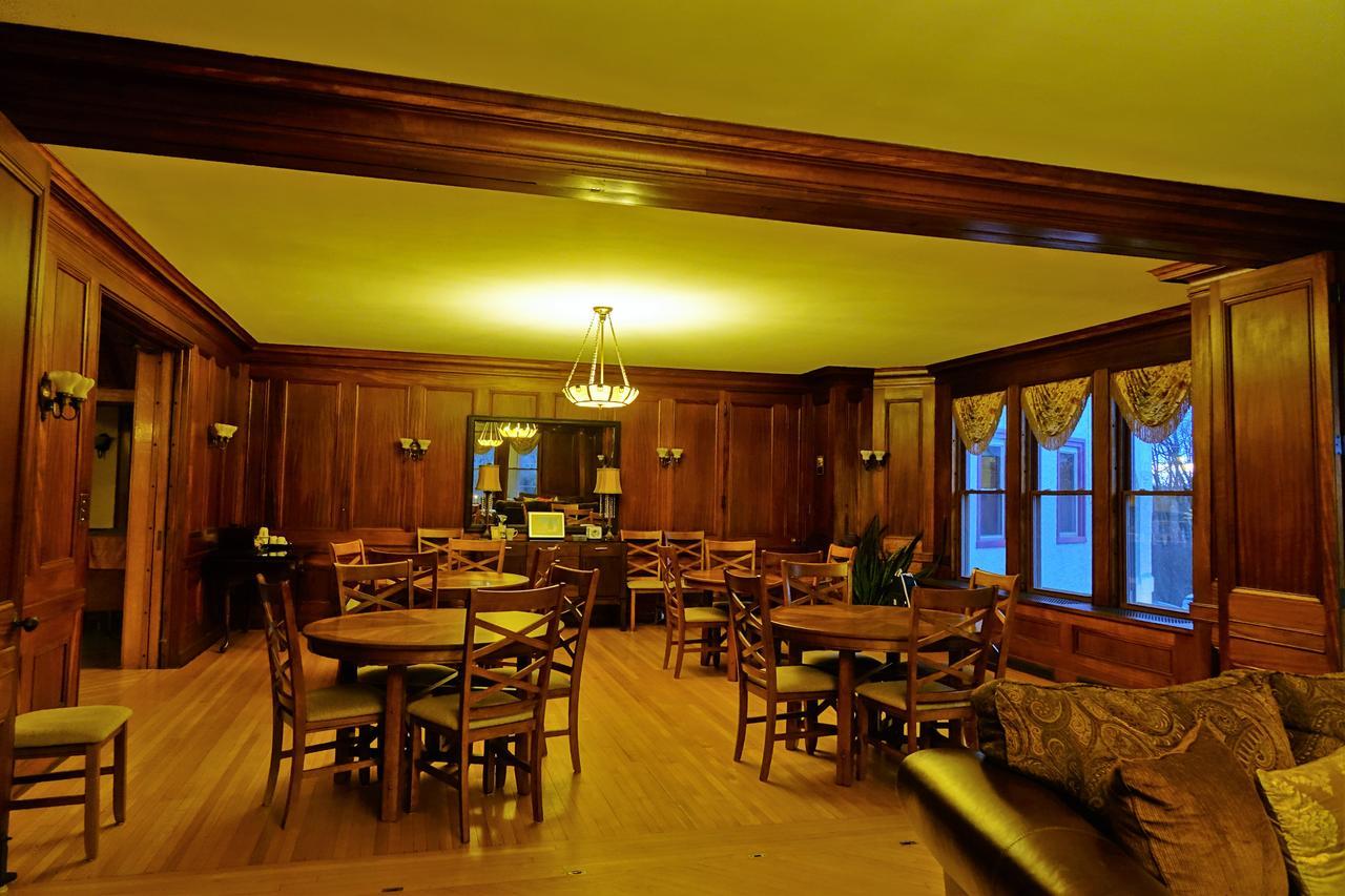 The Inn At Ragged Edge Chambersburg Exterior foto